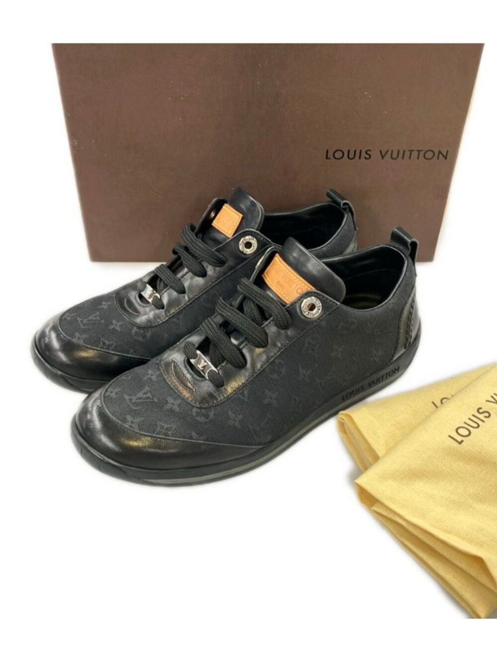 Louis Vuitton Low-Top Sneakers Monogram